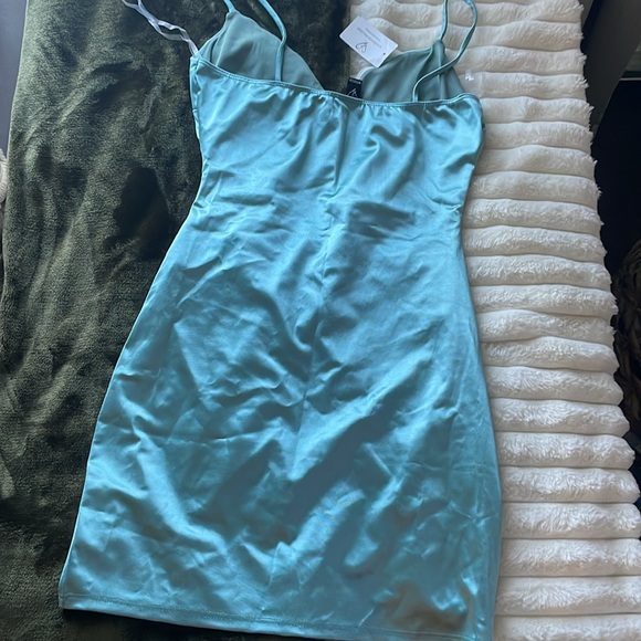 TEAL STRETCHY BODY CON DRESS - Picture 8 of 8